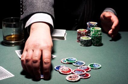 small bets in poker